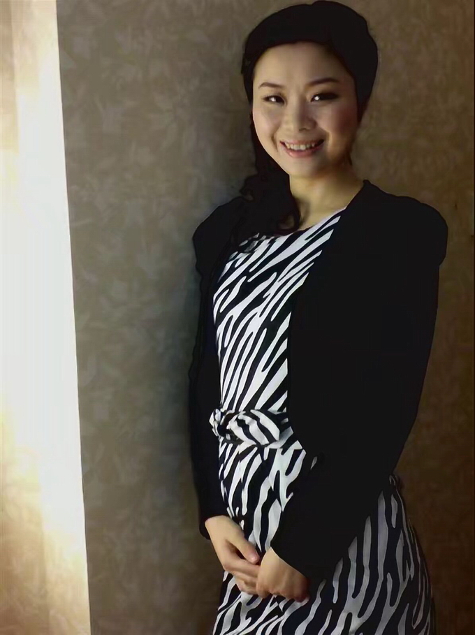 1527501309881049265.jpg 张玲.jpg